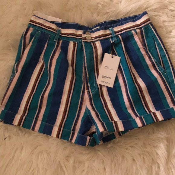 Forever 21 Pants - 90’s Style Striped Shorts